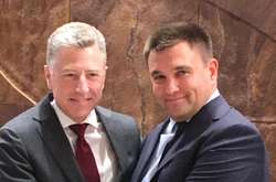  Спеціальний представник Держдепу США в Україні Курт Волкер і колишній міністр закордонних справ України Павло Клімкін 