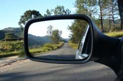 За статистикою більшість водіїв неправильно регулюють дзеркала