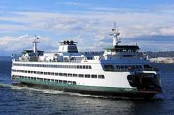 Біля берегів Ємену пропав пором з 55 людьми на борту