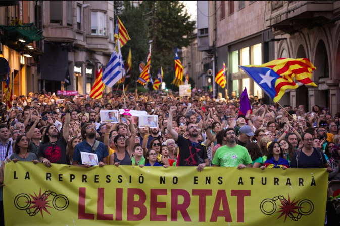 У Каталонії тисячі осіб протестували проти арешту сепаратистів