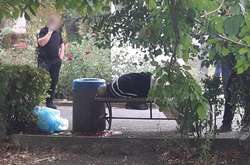 У Кривому Розі літній чоловік застрелився в парку серед білого дня