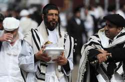 В Україну прибули понад 30 тис. паломників-хасидів