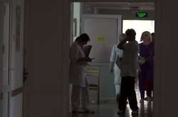 Лікарі рятують сіамських близнюків, які народилися у Чернівцях