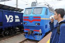 Гончарук заявив, що залізнична дорога у поганому стані, а локомотиви майже кожен день горять