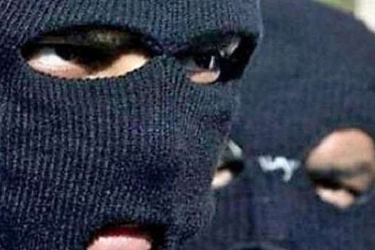 Біля обмінника в Києві четверо в масках пограбували чоловіка