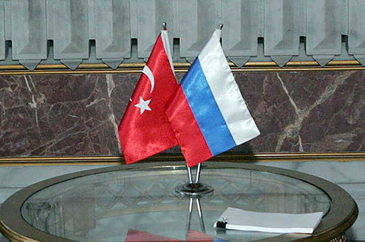 Росія готує «кримський форум» у Стамбулі 