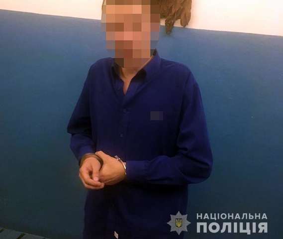 П'яний пасажир київської підземки кидався на людей з ножем