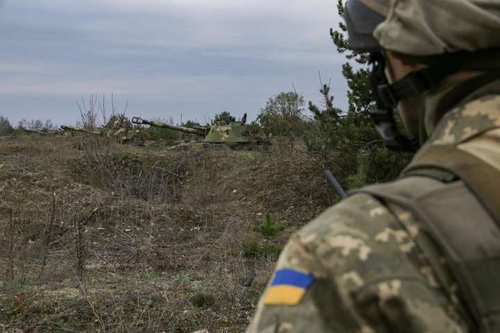 Окупанти вісім разів порушили перемир'я на Донбасі 