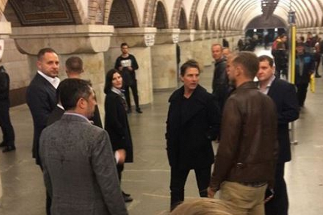 Голлівудського актора Тома Круза помітили у київському метро