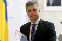 Зеленський присвоїв Пристайку дипломатичний ранг посла