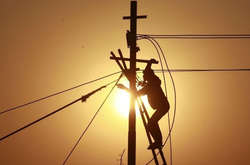 Негода залишила без світла частину населених пунктів на Київщині 