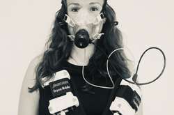 Вчені із Нідерландів створили «розумну майку», яка може виявляти захворювання легенів 