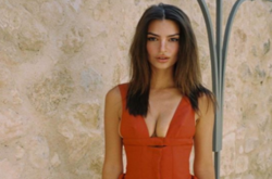  Эмили Ратаковски 
 instagram.com/emrata/ 