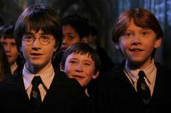 В сети появились редкие кадры со съемок фильма «Гарри Поттер и философский камень»