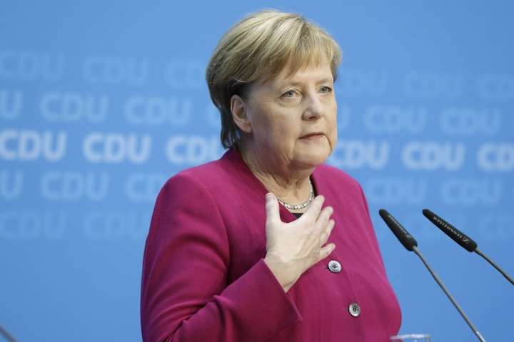 Меркель не бачить причин для зняття санкцій проти Росії
