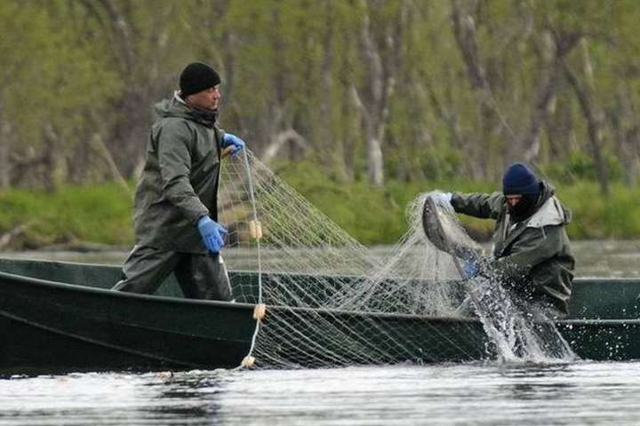 Протягом вересня на Вінниччині викрито 170 порушень правил рибальства