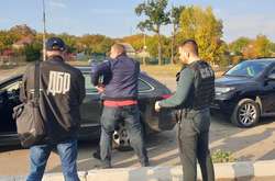  Прокурору загрожує покарання у вигляді позбавлення волі строком від 5 до 10 років 