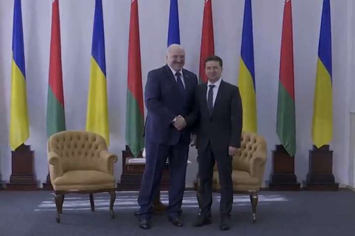 Зеленський зустрівся із Лукашенком у Житомирі (відео)