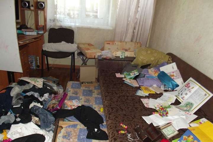 У Києві зловили «на гарячому» двох квартирних крадіїв (фото)