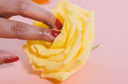 Женщины, которые не разделяют феминистских взглядов, чаще имитируют оргазм – канадские психологи