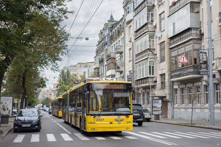 Як зміниться робота громадського транспорту на час марафону в Києві
