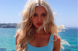 Девушка оскандалилась из-за «крошечного бикини»