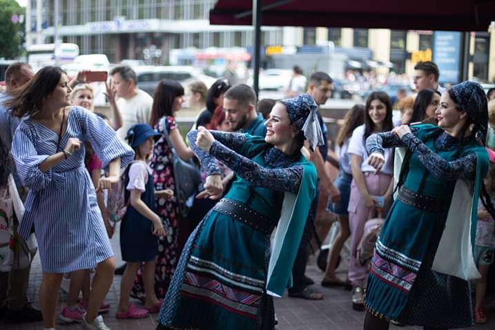 Виставки, музика, грузинські танці: у Києві пройде «Тбілісоба на Андріївському»