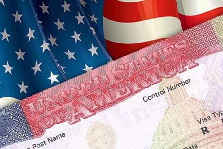 США скасовують візи для поляків