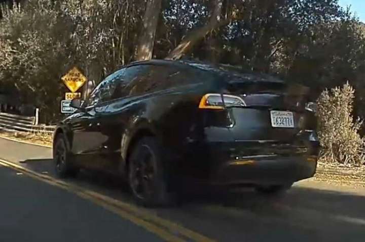 Tesla Model Y - Электрический кроссовер Tesla Model Y засветился на тестах