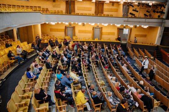Суд постановив закрити Український театр в Одесі
