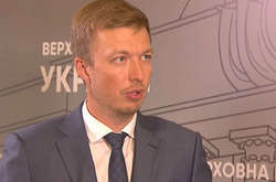 Нардеп от «Батькивщины» пожаловался на маленькую зарплату и похвастался своим «золотым парашютом»