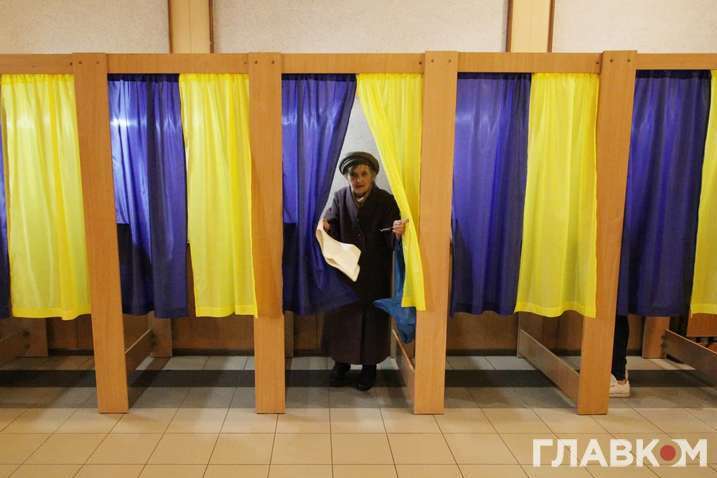 Крім Києва: «Слуга народу» хоче провести місцеві вибори за мажоритарною системою