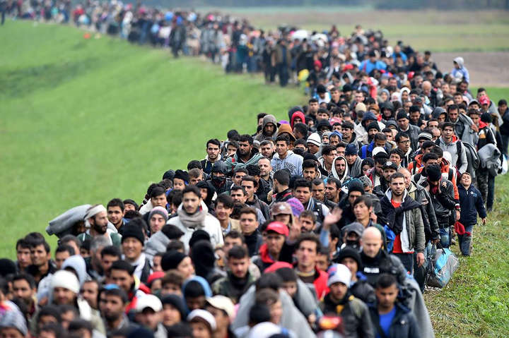 Німецький міністр заявив про ризик нової, ще потужнішої хвилі біженців в ЄС