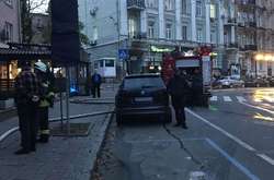 Рятувальники за годину ліквідували пожежу у стоматологічній клініці