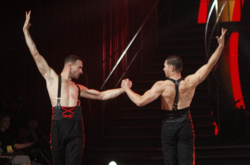 Полуобнаженные Остапчук и Прохоров зажгли сексуальным дуэтом на «Танцах со хвехдами»