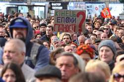 Порошенко семимильними кроками повертає собі політичну вагу