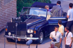 Эмма Коррин в образе Принцессы Дианы: первые фото со съемок 4 сезона сериала «Корона»