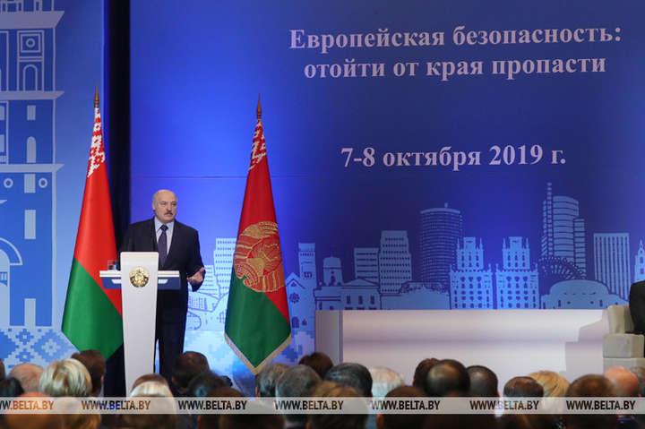 Лукашенко: НАТО должен быть благодарен, что мы «подарили» ему Украину