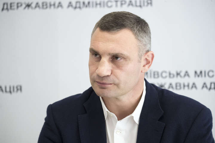 Підсиливши свою команду колишнім гумористом, Кличко обіцяє Генплан Києва до кінця року