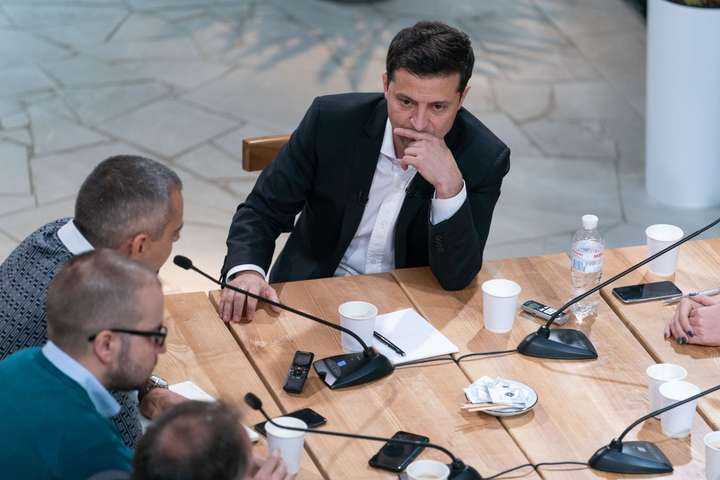 Президент Володимир Зеленський на пресмарафоні - Президент допускає домовленість із Коломойським стосовно «Приватбанку» без компенсації з бюджету