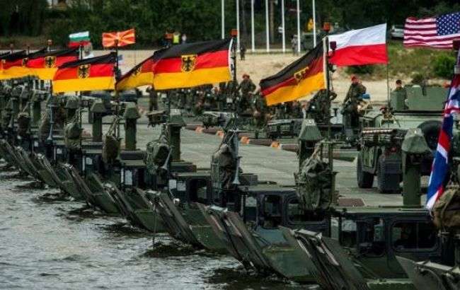 НАТО може розширити присутність в країнах Балтії