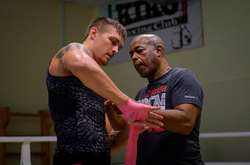 Колишній тренер Кличка впевнений у перспективах Усика в надважкій вазі