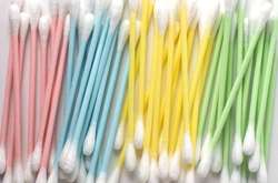 Шотландія заборонила виготовлення та продаж ватних паличок