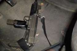 У Києві сталася стрілянина під час затримання поліцією чотирьох осіб з автоматом і гранатами