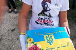 Дякуємо за сина: українці в Італії поїхали до матері Марківа