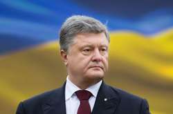 Порошенко привітав армію з Днем захисника України