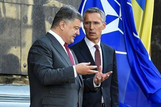 Генеральний секретар НАТО відзначив реформи Порошенка для членства України в Альянсі