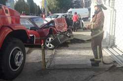 Смертельна ДТП під Києвом: не поділили дорогу Opel і Audi (фото)