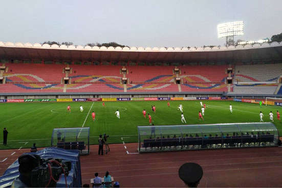 Футбольні збірні двох Корей зіграли без глядачів у Пхеньяні