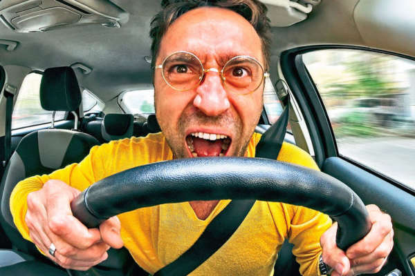 «Порушуєте!» За перевищення швидкості в українських водіїв будуть забирати права